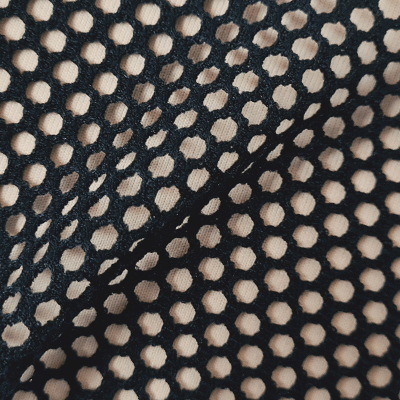 Mesh 34B1-schwarz-grob